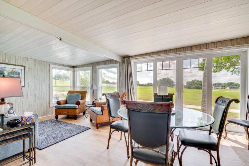 Golf-Front Hilltop Cottage in The Villages!