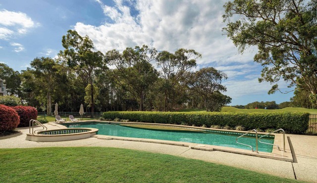 Golf Getaway Close to the Beach in Twin Waters