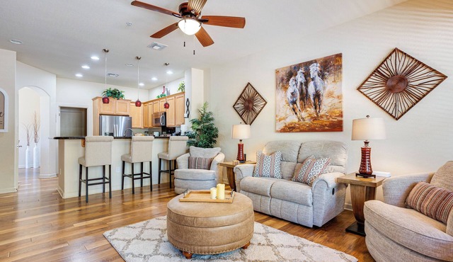 Golf, Grill and Chill In This Grayhawk Townhome!