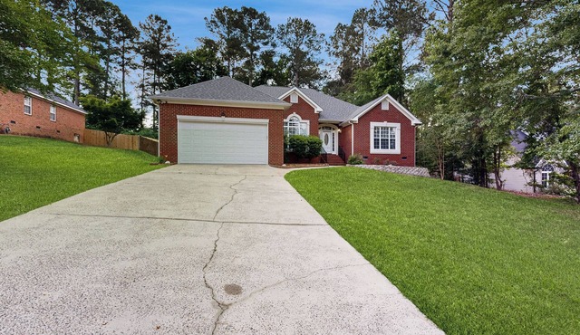 Golf, Hike & Explore Augusta: Family Home w/Yard