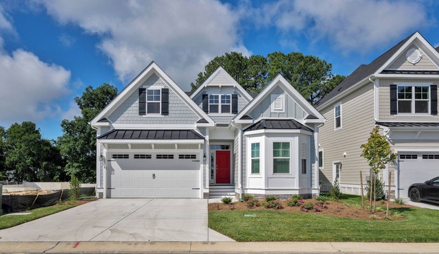 Golf, Pools, Tennis and more! 23704 Brickwalk Drive