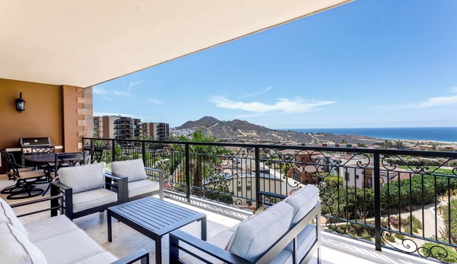 Golf Resort Condo w/Ocean Views at Cabo Quivira