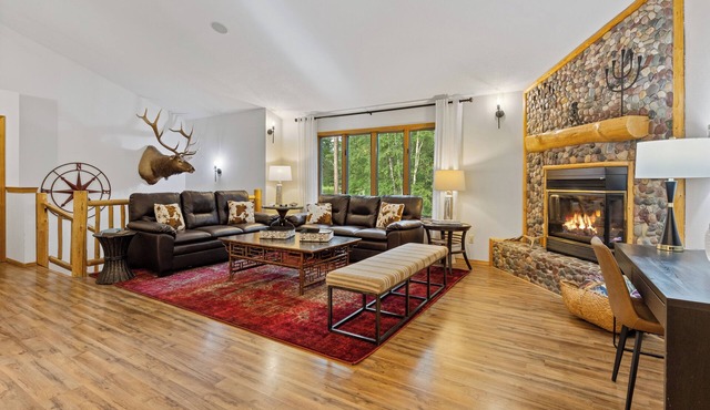 Golf Resort Home - Hot Tub- Minutes To Glacier National Park & Whitefish