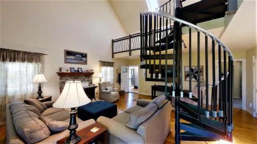 Golf & Southern Comfort Cape with Loft at The Cove