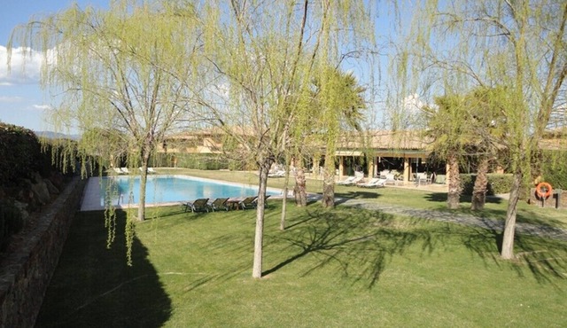 Golf Torremirona, Navata