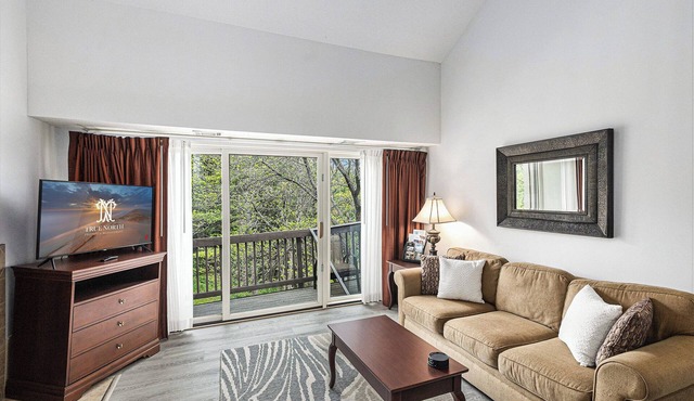 ⛳ Golf View Retreat @ Grand Traverse Resort | 2 King Suites + Loft + Champagne Welcome ➠ 5569