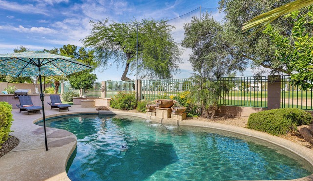 Golfer Oasis w/Pool & Putting Green in Goodyear!