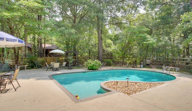 Golfer's Getaway: Hephzibah Home w/Pool Access