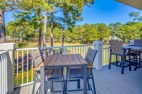 Golfer's Haven: Calabash Condo, 9 Mi to Beach