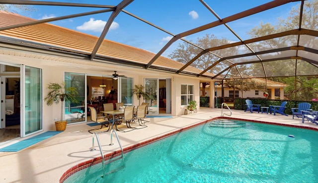 Golfer's Oasis w/Pool in Black Diamond Ranch!