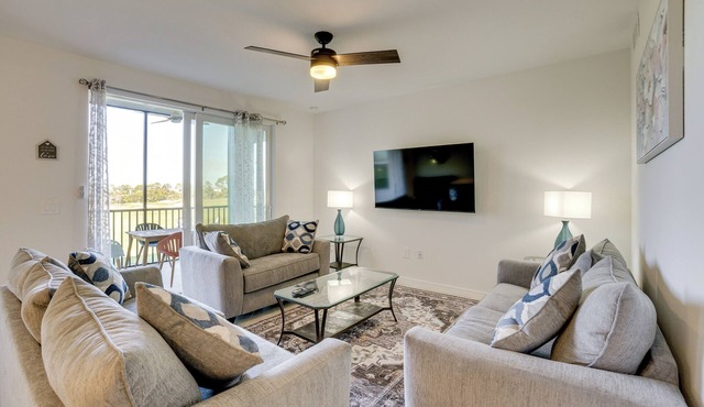 Golfer's Oasis w/Pool! Venice Condo on 5th Hole