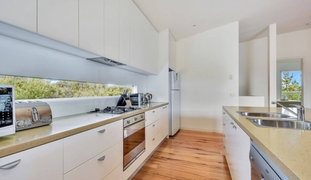 Golfer's Paradise By The Beach At Cape Schanck