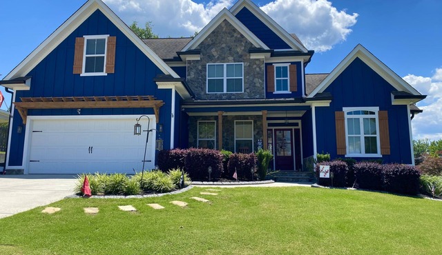 Golfers Paradise-No Greenjacket Needed. Sleeps 10 Pool. Hot tub. Outdoor oasis.