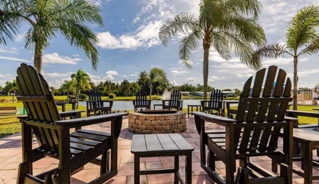 Golfing, swimming and a friendly secure community (55+)