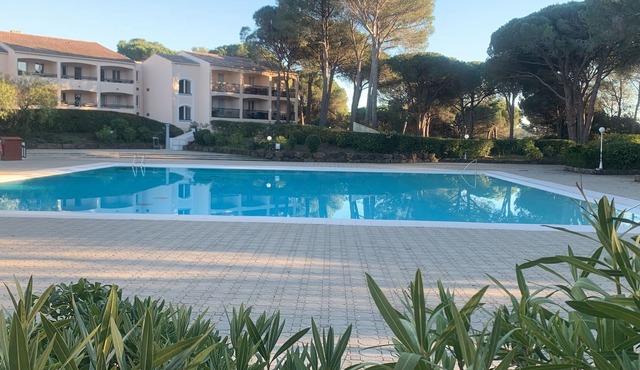 Golfs de Valescure Beautiful 6-person apartment
