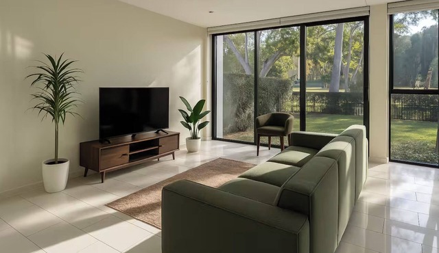 Golfside Escape – Stylish 3BR Townhouse in Robina