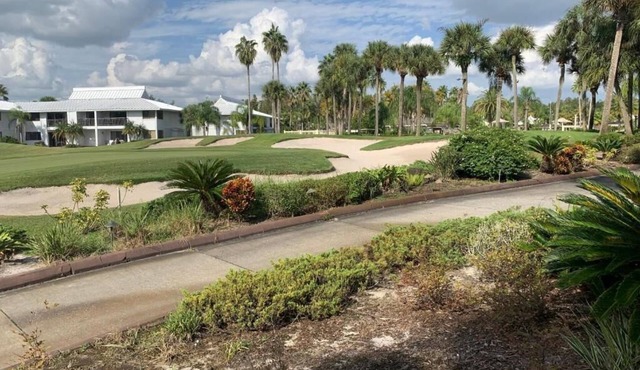 GolfView Condo Near Tampa 2bdrm 2bath