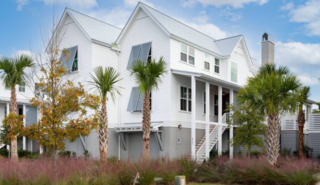 "Gone Coastal" 3 bedroom townhouse with community pool and fitness center