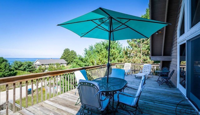 Gone Coastal: A Lake Michigan Beach House