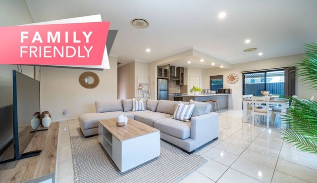 ★Gone Coastal @ Grange★Wifi✔︎Nespresso✔︎Beach