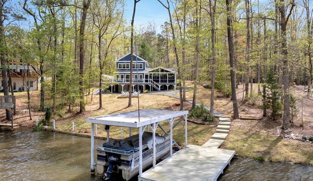 Gone Coastal LKG | Great Location | Freshly Renovated