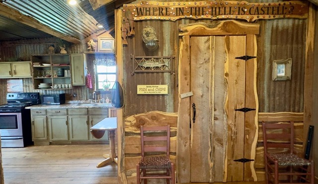 Gone Fishin' | Fun & Unique Cabin Close to Castell