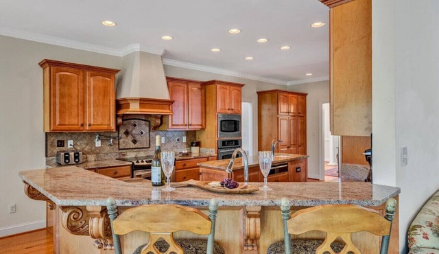 Gone Fishing Sleeps 8 - Home has 5000 sq ft. and 4 floors of fun including a movie room and game room