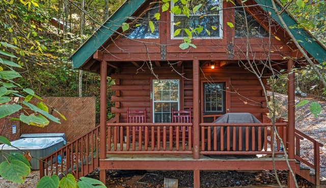 Good life cabin 1 · Rustic Log Cabin