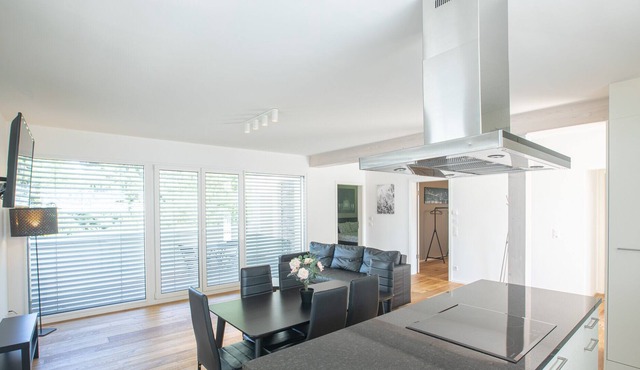 Good Night Apartments