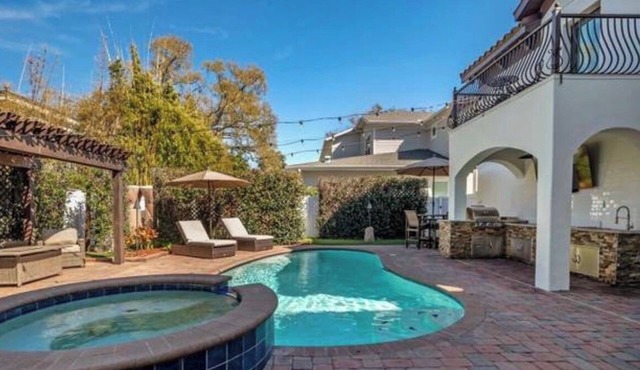 Good Place Rentals Elegant Edition