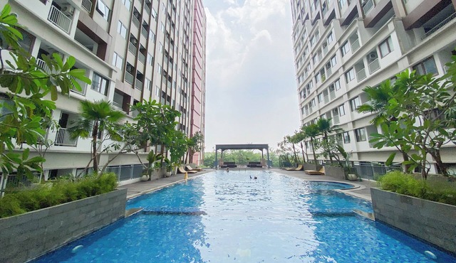 Good Studio Apartment LRT City Jatibening