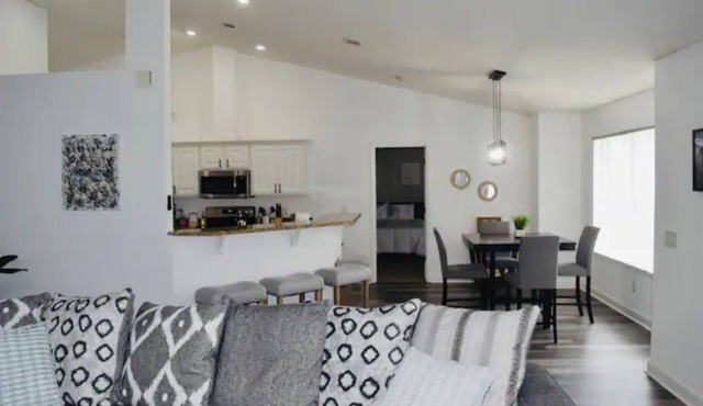 Good Vibes On Gulf Near The Beach And Downtown