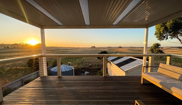 Good Vibes on the Prom Coast