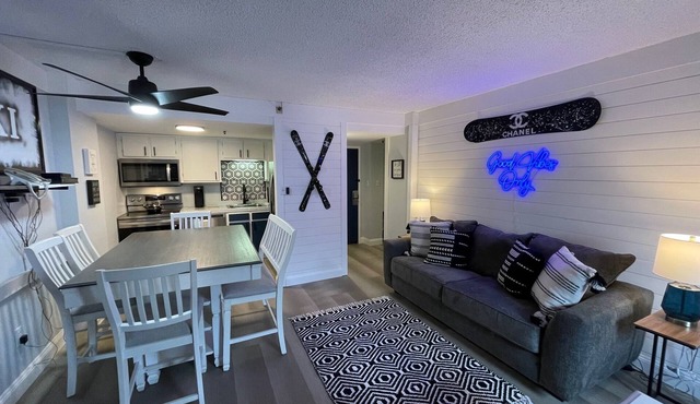 Good vibes only! 2BR at Silver Creek- sleeps 8