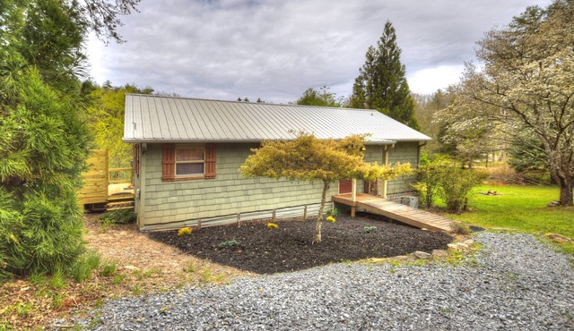 Good Vibes | Private Stocked Pond | Hot Tub | Fire Pit