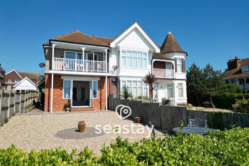 Goodwins Seaview Inc Parking Sleeps 4 Nr Beach