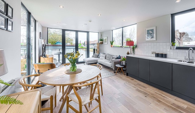 Goodwood accomodation with conceirge service