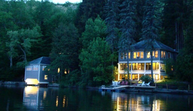 Goodyear Lodge - Main Lodge + Boathouse, close to all tournaments