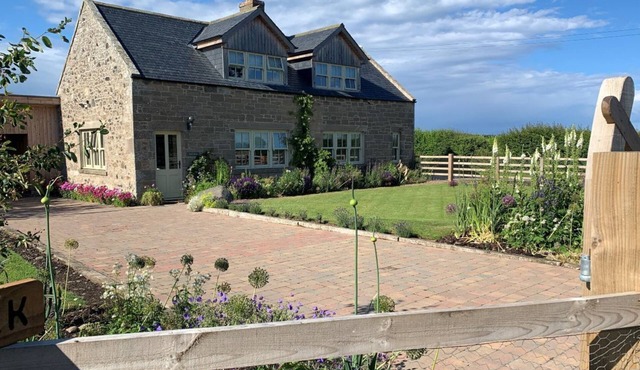 GOOSE COTTAGE - a charming rural cottage near the banks of Whiteadder River