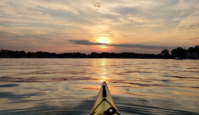Goose landing Waterfront Delight! Lee Creek Farm is a vacation oasis!
