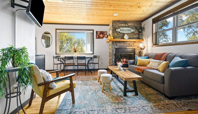 Gooseberry Trailside Suites | French River Suite