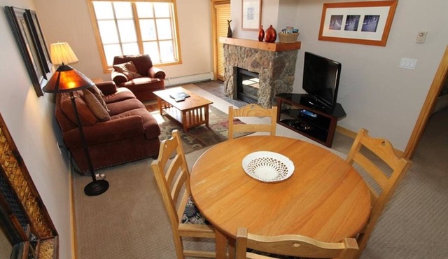 Gorgeous 1 Bedroom 1 Bath Condo in Center Village, Copper Mountain