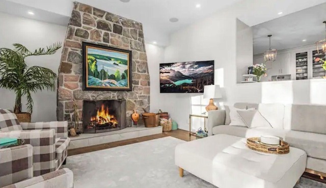 Gorgeous 100 acre Country Estate with swimming pool, tennis courts and much more