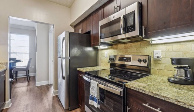 Gorgeous 2 bed 2 Bath!