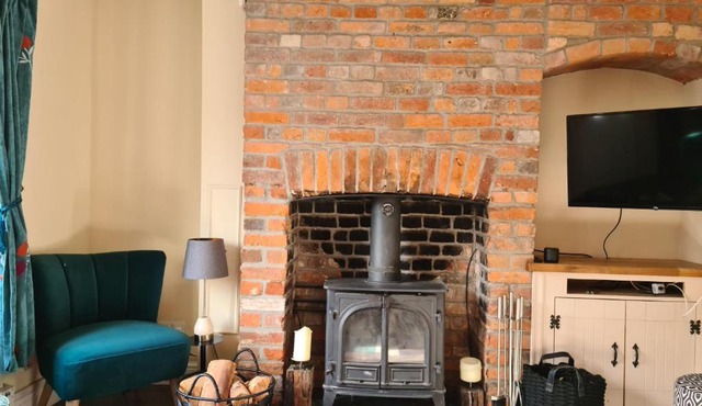 Gorgeous 2 bedroom Kintbury cottage