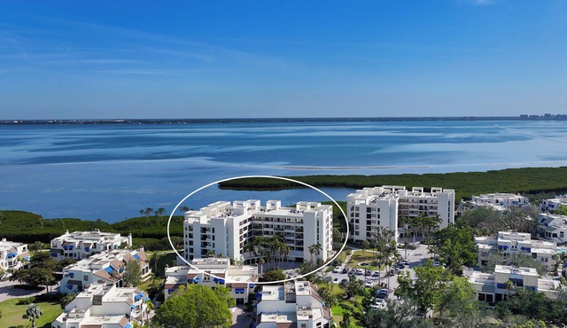 Gorgeous 2 Bedroom 2 Bath Fairway Bay Condo located in Bay Isles on Longboat Key