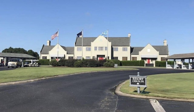 Gorgeous 2 Bedroom Condo in Legends Golf Community