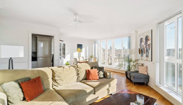 Gorgeous 2BD, 2BTH Apt/Flat in central London. Walk to Tower Castle, sights