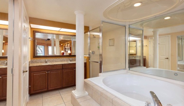 Gorgeous 2Bedroom Villa at Westgate Lakes Resort near Universal Studios Seaworld