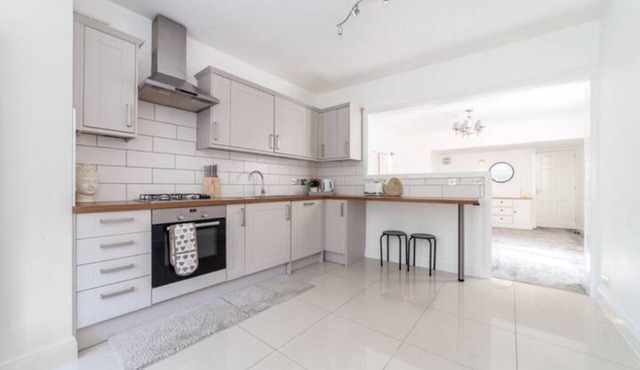 Gorgeous 2BR flat w/priv Gdn, Crouch End